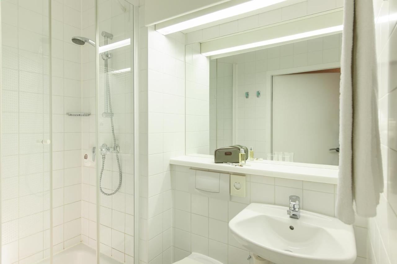 Ibis Wien Messe Exterior foto