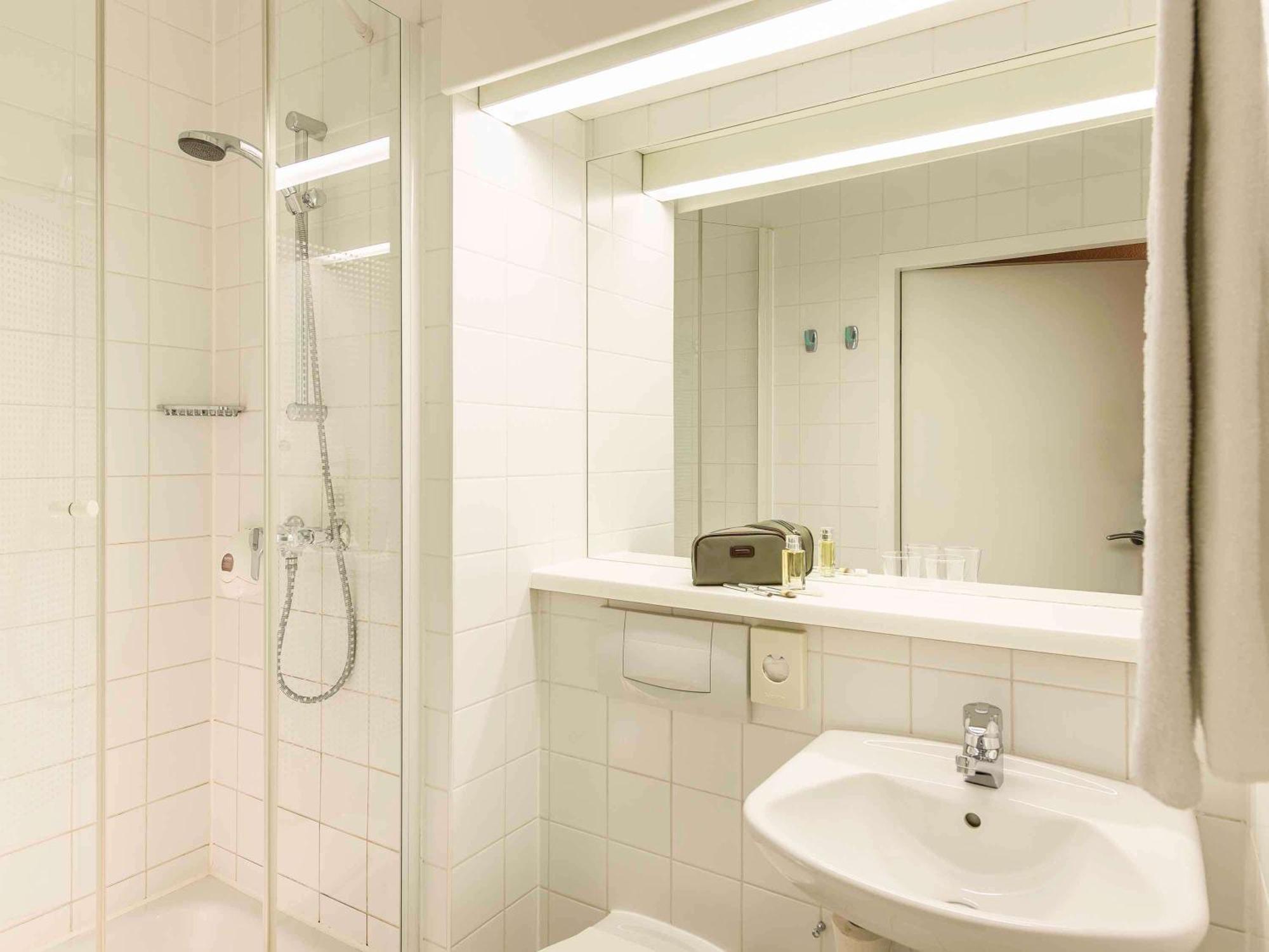 Ibis Wien Messe Exterior foto